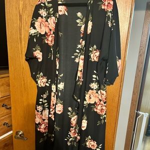LulaRoe Shirley Kimono Large